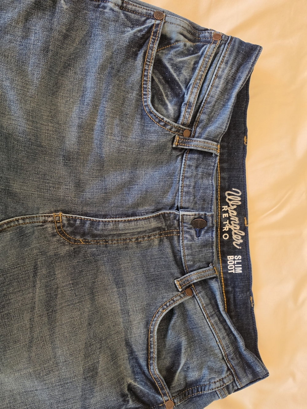 Wrangler Retro Slim Boot Jeans in Medium Blue